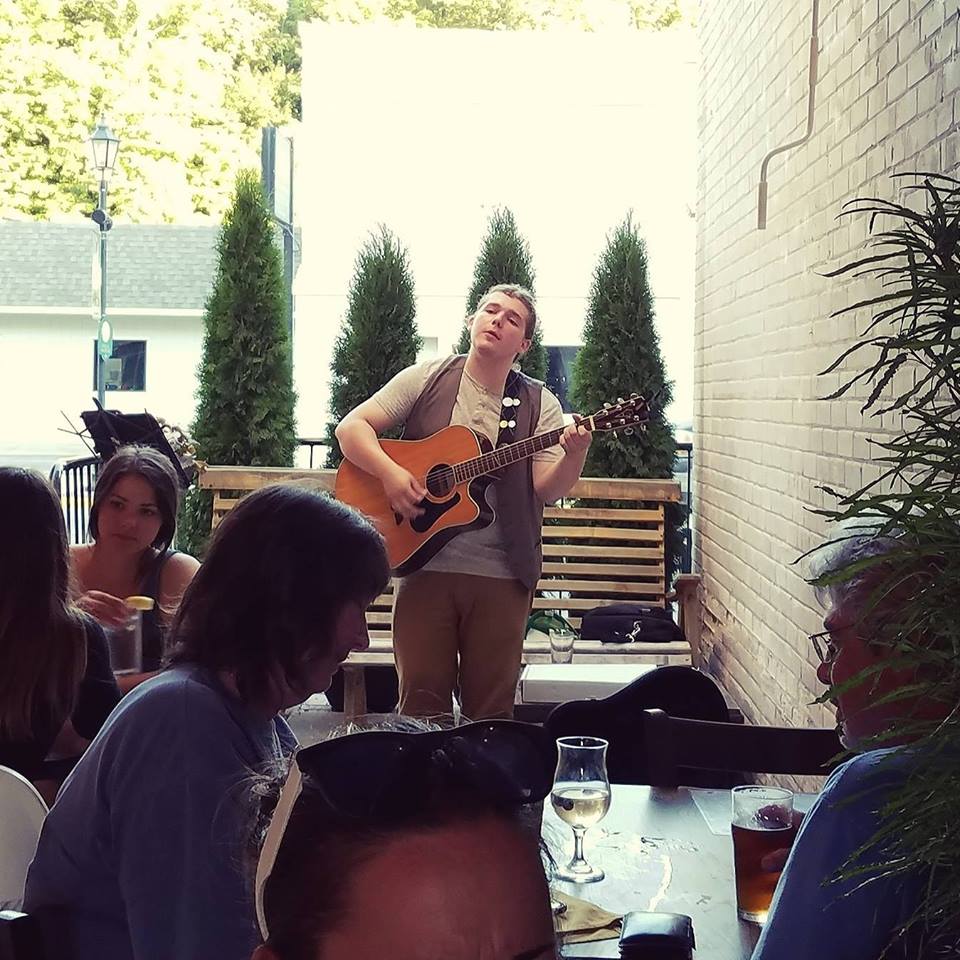 Acoustic Lunch - Ben Kolk and Friends